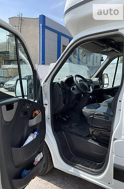 Тентованый Renault Master 2015 в Чернигове