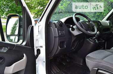 Минивэн Renault Master 2017 в 