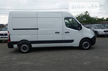 Вантажний фургон Renault Master 2017 в Рівному