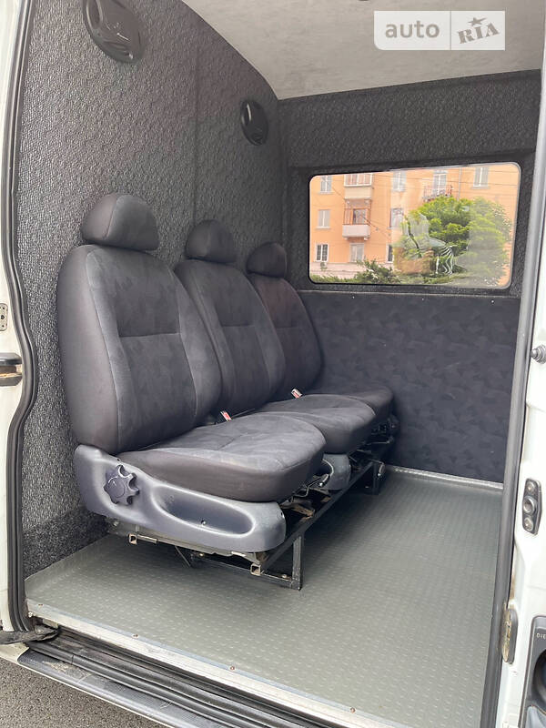 Минивэн Renault Master 2009 в Чернигове