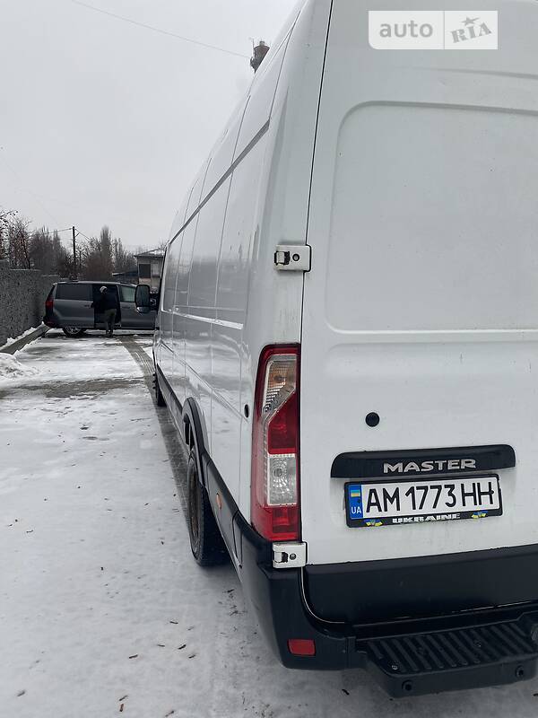 Грузовой фургон Renault Master 2012 в Житомире