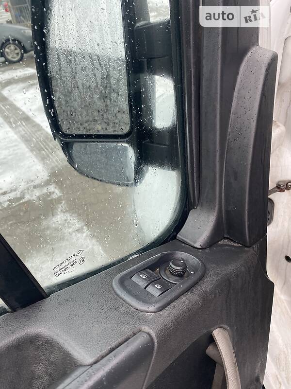 Грузовой фургон Renault Master 2012 в Житомире