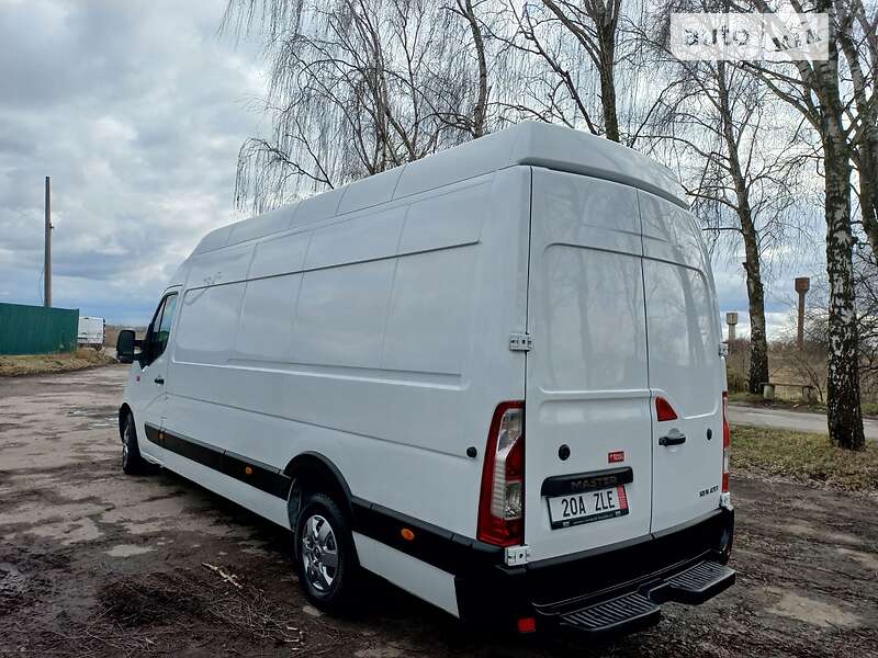 Грузовой фургон Renault Master 2018 в Дубно