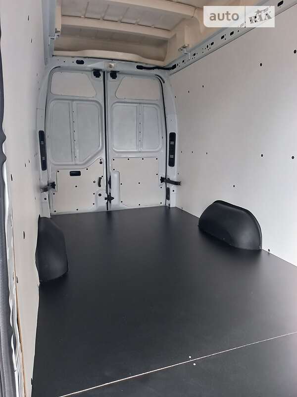 Грузовой фургон Renault Master 2018 в Дубно