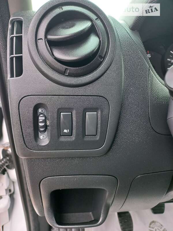 Грузовой фургон Renault Master 2018 в Дубно