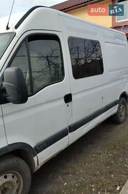 Микроавтобус Renault Master 2006 в Малине