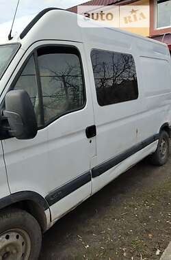 Микроавтобус Renault Master 2006 в Малине