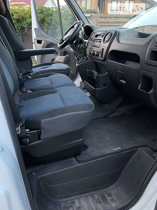 Грузовой фургон Renault Master 2014 в Белой Церкви