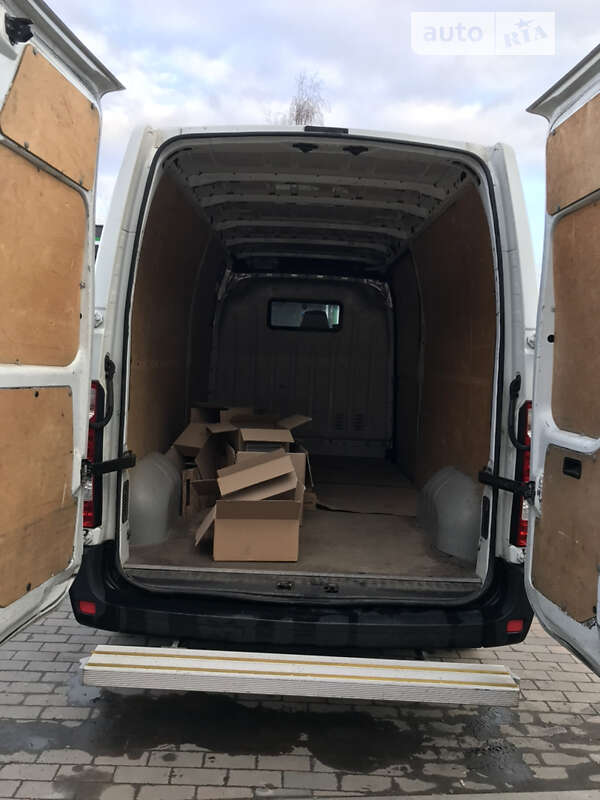 Грузовой фургон Renault Master 2014 в Белой Церкви