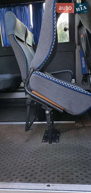 Микроавтобус Renault Master 2001 в Каменском