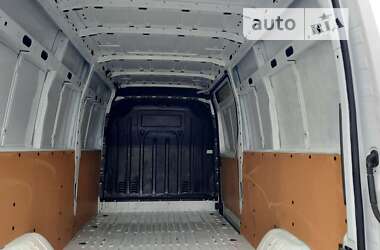 Вантажний фургон Renault Master 2018 в 