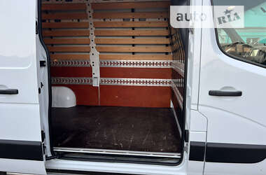 Грузовой фургон Renault Master 2016 в 