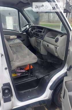 Грузопассажирский фургон Renault Master 2005 в 