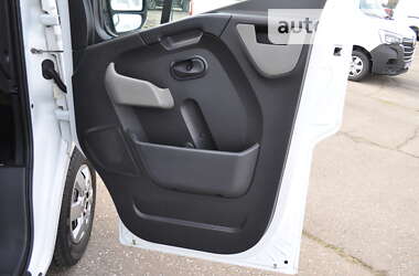 Грузовой фургон Renault Master 2016 в 