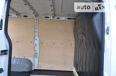 Грузовой фургон Renault Master 2016 в 