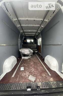 Грузовой фургон Renault Master 2017 в 