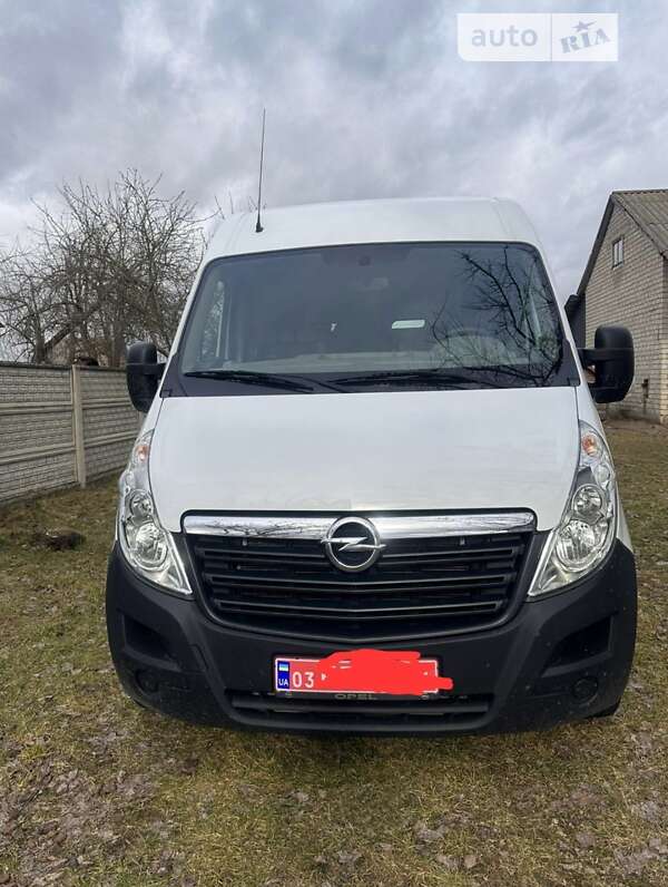 Грузовой фургон Renault Master 2017 в 