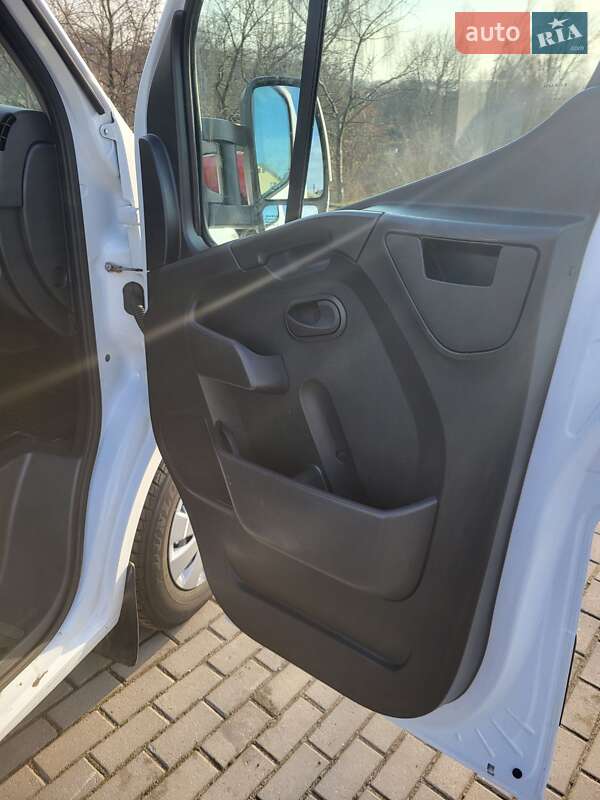 Платформа Renault Master 2019 в Рівному