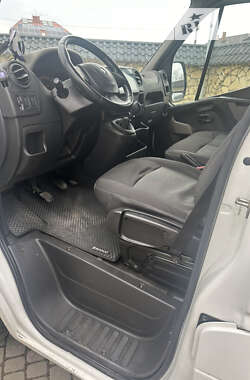 Вантажний фургон Renault Master 2011 в Львові