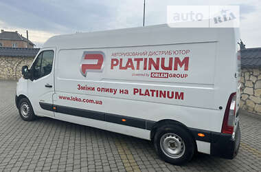 Вантажний фургон Renault Master 2011 в Львові