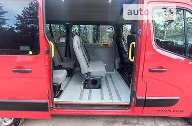 Мікроавтобус Renault Master 2015 в Рівному