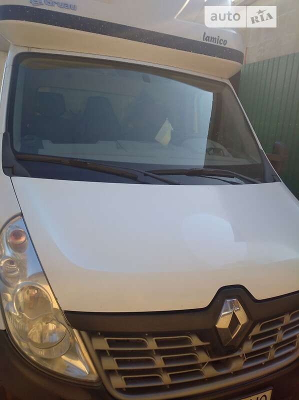 Вантажний фургон Renault Master 2015 в Рівному