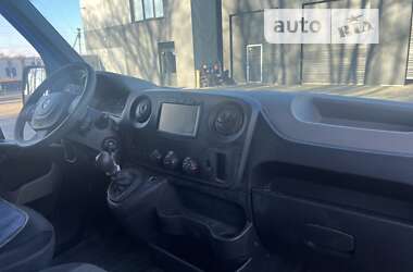 Вантажний фургон Renault Master 2017 в Львові