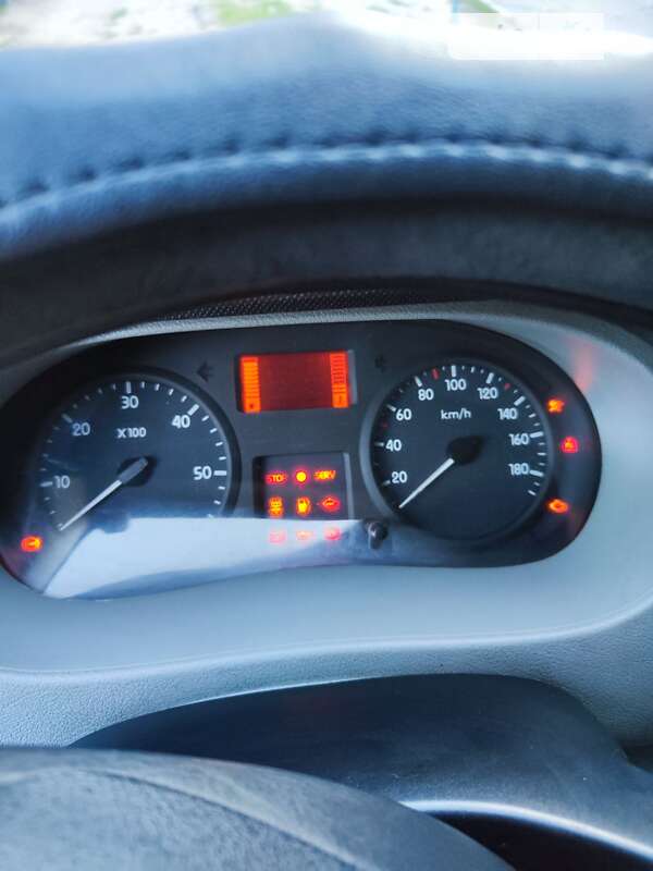 Грузовой фургон Renault Master 2008 в Николаеве