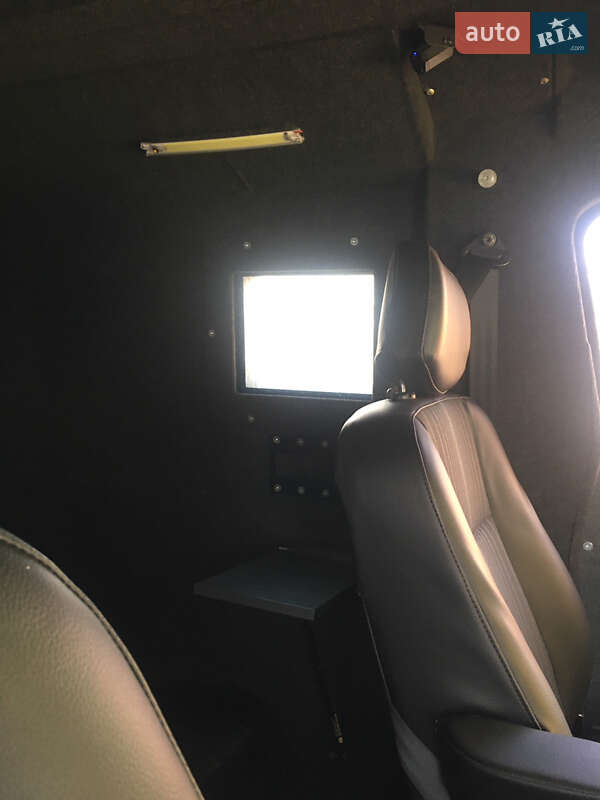 Броньований автомобіль Renault Master 2014 в Києві фото 6 Броньований автомобіль Renault Master 2014 в Києві