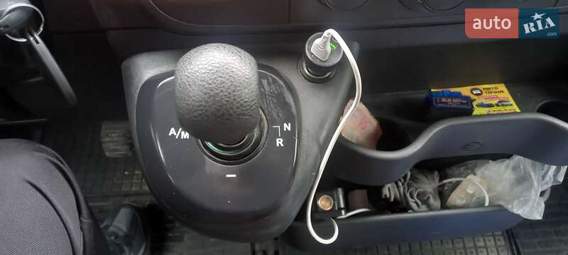 Мікроавтобус Renault Master 2012 в Саврані