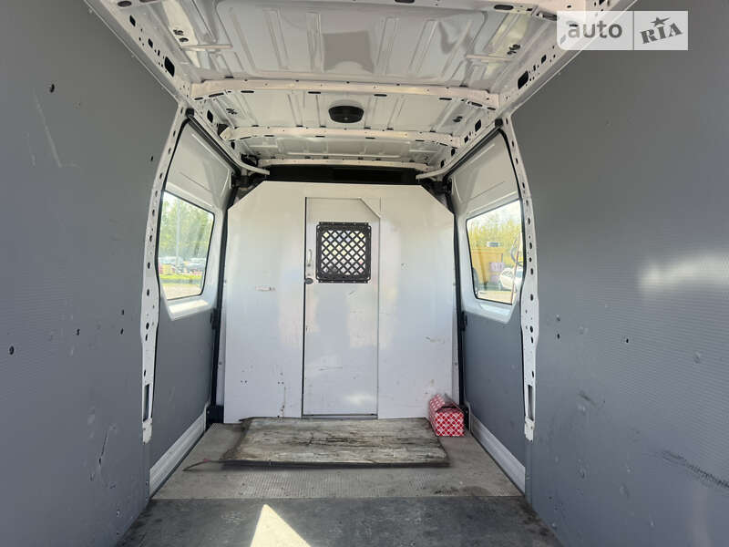Грузовой фургон Renault Master 2019 в Николаеве