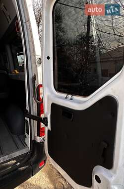 Микроавтобус Renault Master 2014 в 