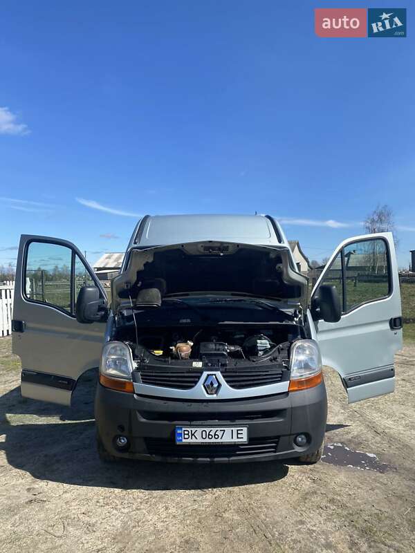 Микроавтобус Renault Master 2007 в Рокитном