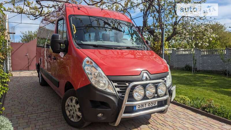 Микроавтобус Renault Master 2015 в Ровно