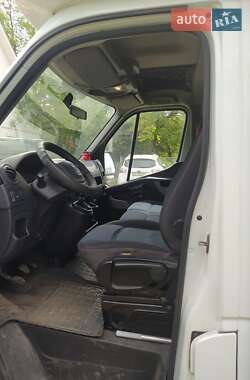 Грузовой фургон Renault Master 2016 в 