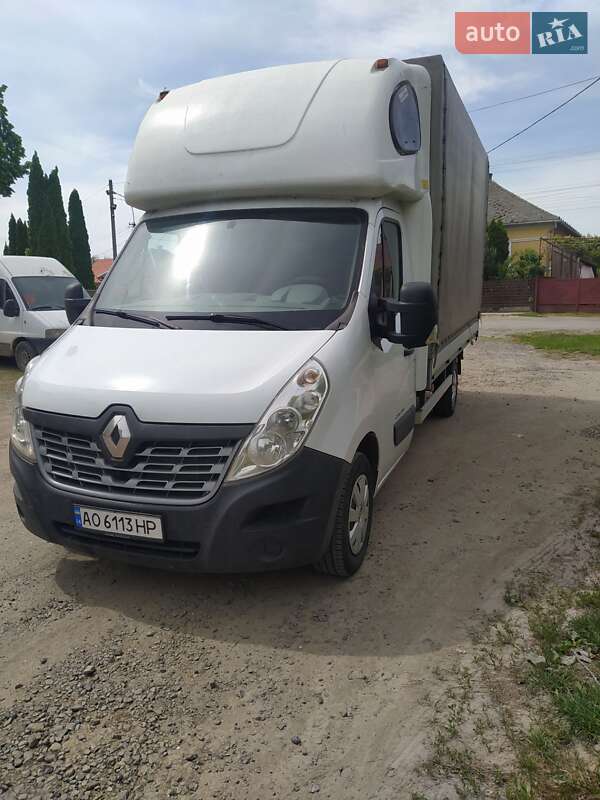 Вантажний фургон Renault Master 2016 в Ужгороді