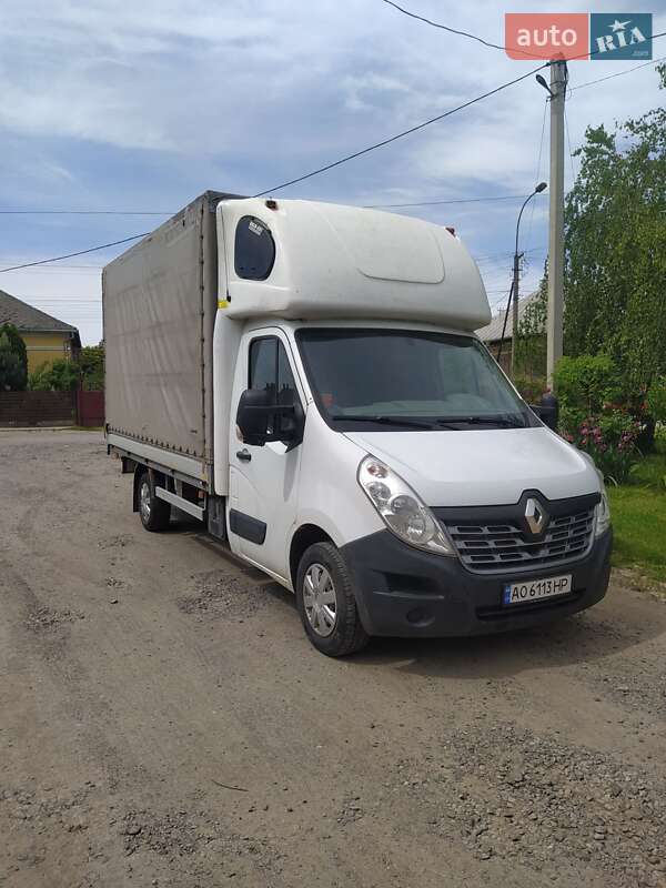 Вантажний фургон Renault Master 2016 в Ужгороді