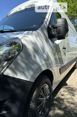 Грузовой фургон Renault Master 2012 в Покровске