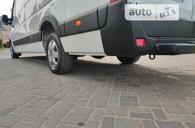 Вантажний фургон Renault Master 2017 в Дубні