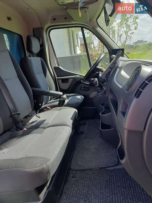Тентованый Renault Master 2015 в Луцке