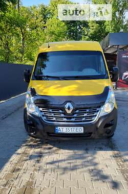 Вантажний фургон Renault Master 2017 в Коломиї