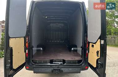 Вантажний фургон Renault Master 2017 в Житомирі