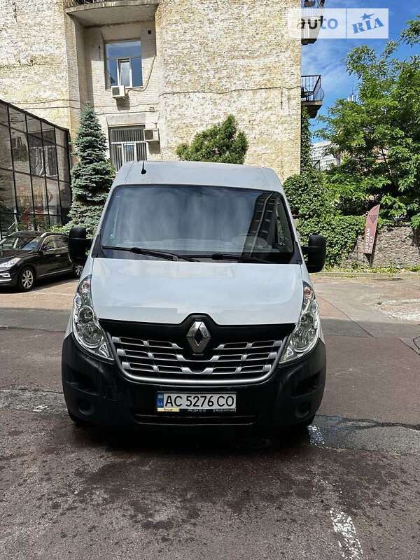 Грузовой фургон Renault Master 2016 в Киеве