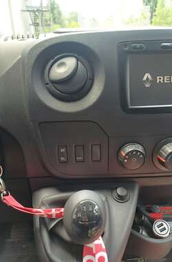 Грузовой фургон Renault Master 2017 в 