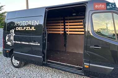 Вантажний фургон Renault Master 2020 в Рівному