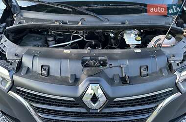 Вантажний фургон Renault Master 2020 в Рівному