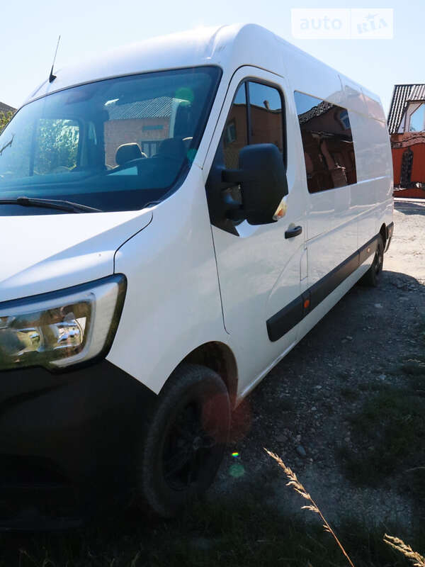 Мікроавтобус Renault Master 2020 в Чернівцях