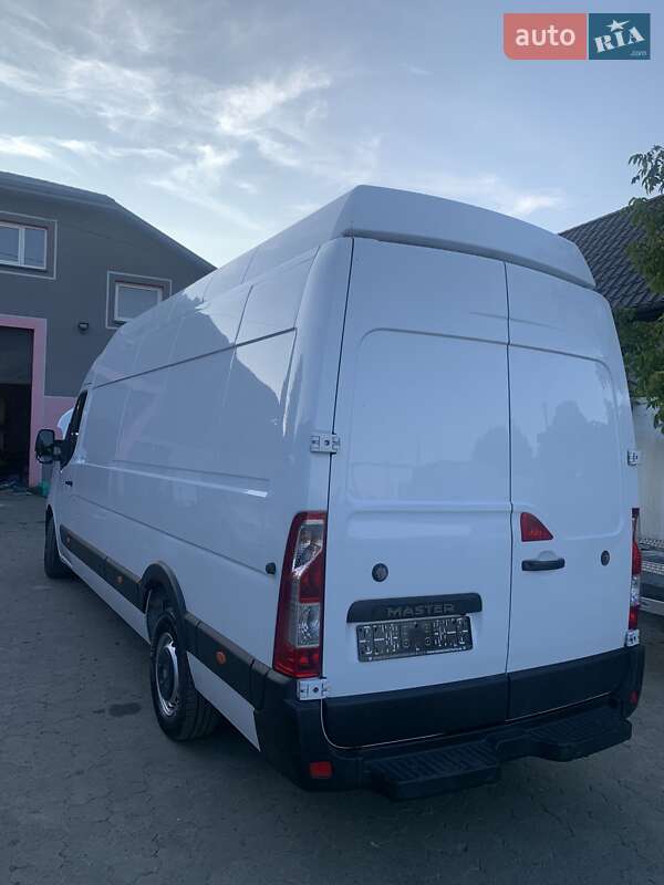 Вантажний фургон Renault Master 2020 в Бориславі