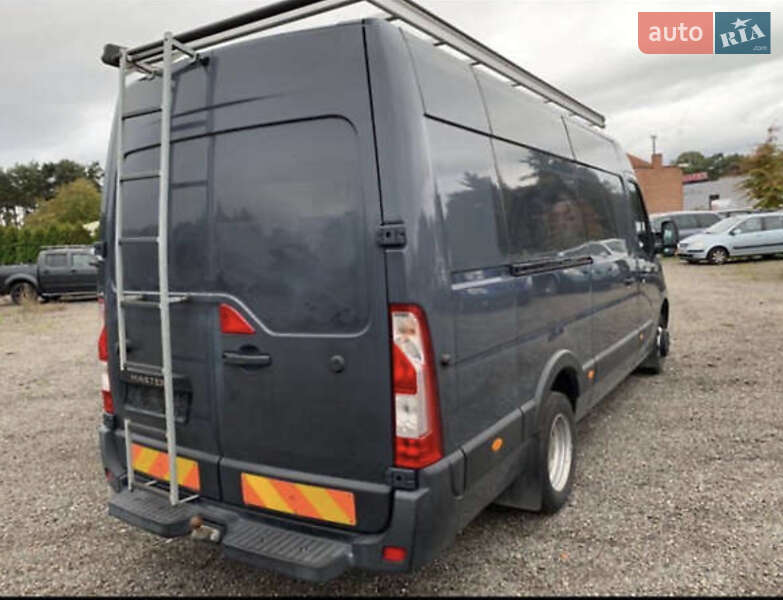 Грузовой фургон Renault Master 2015 в Мерефа