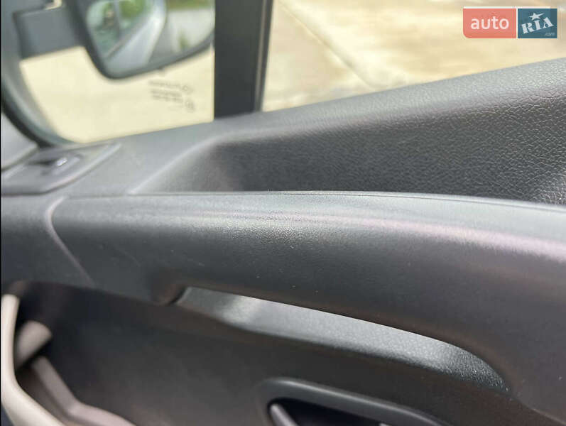 Грузовой фургон Renault Master 2015 в Мерефа